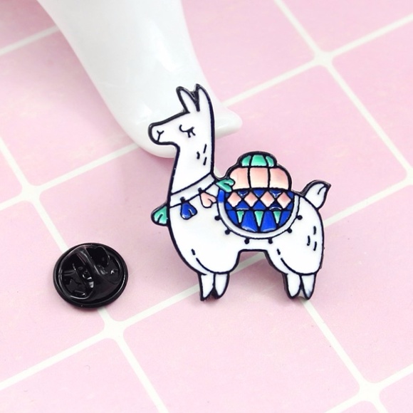 Jewelry - NEW Llama Alpaca Enamel Pin Brooch